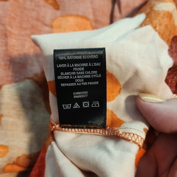 Sanctuary Floral Remember Me Floral Top Red orange Rust Size 2X - Picture 12 of 14